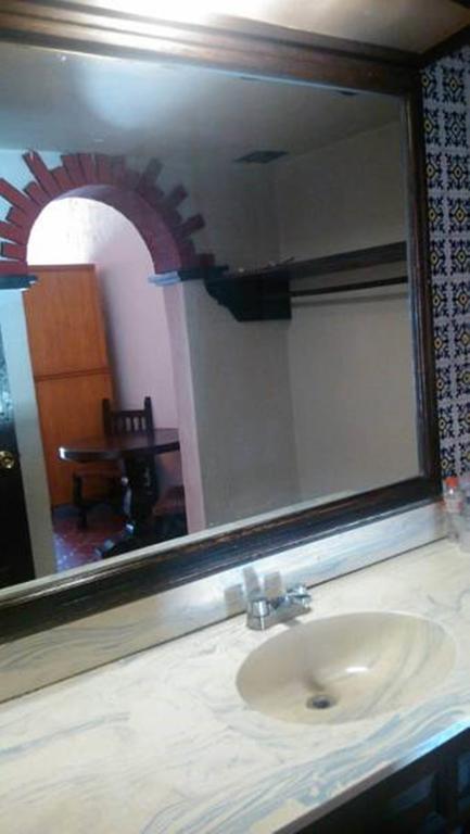 Hotel Parador Santa Cruz Creel Bilik gambar